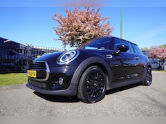 MINI Cooper - 3-Deurs (f56) 1.5 136pk Airco P-dak Xenon Navi Sportstoelen NL-Auto