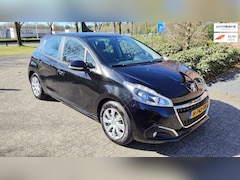 Peugeot 208 - 1.2 5Drs., Zwart , Stoelverw. , D.Riem = vervangen