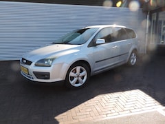 Ford Focus Wagon - 1.6-16V Futura
