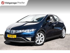 Honda Civic - 1.8 140pk Comfort Trekhaak/ Pdc/ Cruise control/ Armsteun/ Lmv