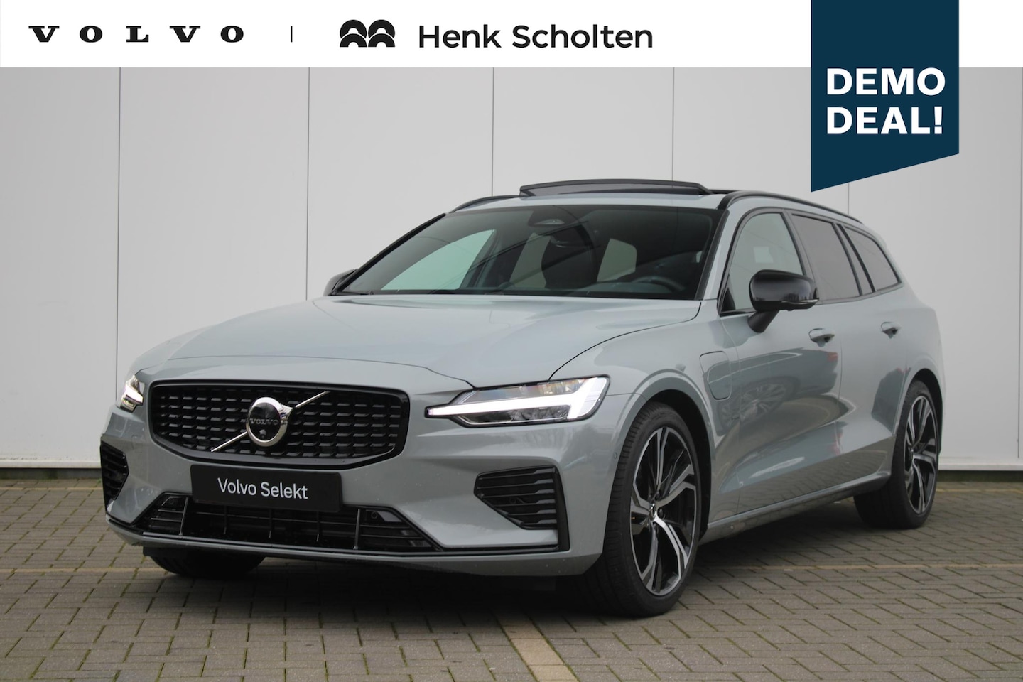 Volvo V60 - T6 350PK Plug-in hybrid AWD Plus Dark | Bowers&Wilkins high-end audio | Panoramadak met sc - AutoWereld.nl