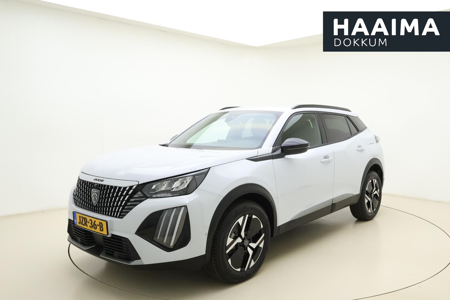 Peugeot 2008 - 1.2 Hybrid 145 Allure | Navigatie | Camera | Climate & Cruise Control | AppleCarplay/Andro - AutoWereld.nl