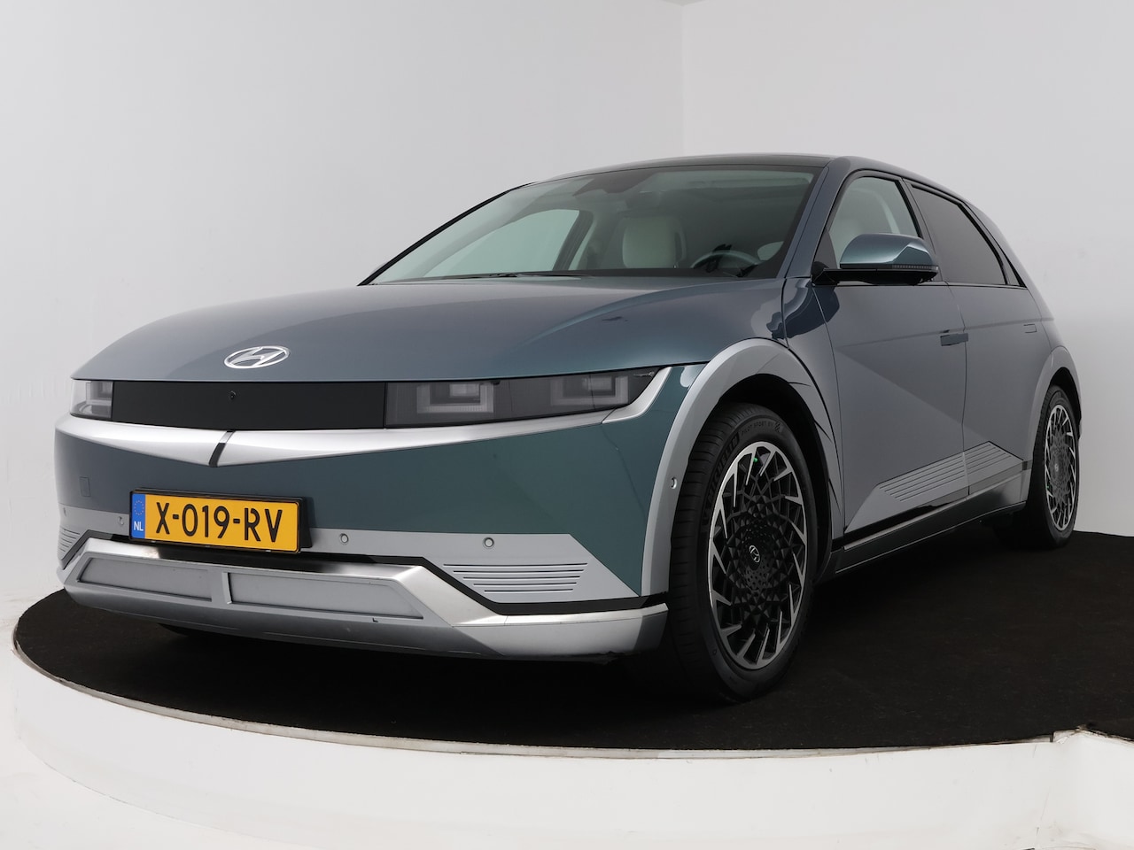 Hyundai IONIQ 5 - Connect AWD 73kWh - AutoWereld.nl