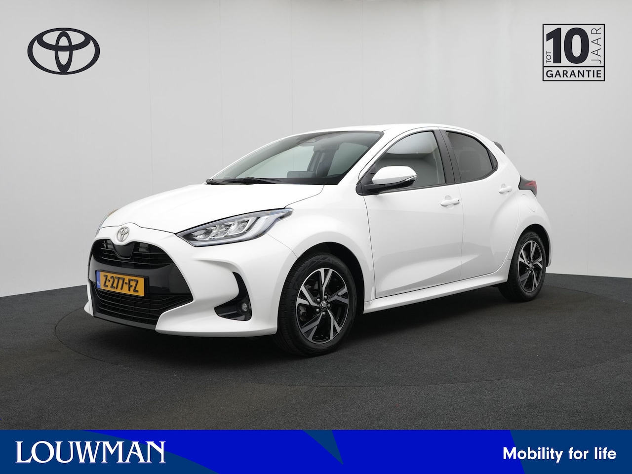 Toyota Yaris - 1.5 Hybrid 115 First Edition | Navigatie | Parkeercamera | Apple Carplay/Android Auto | - AutoWereld.nl