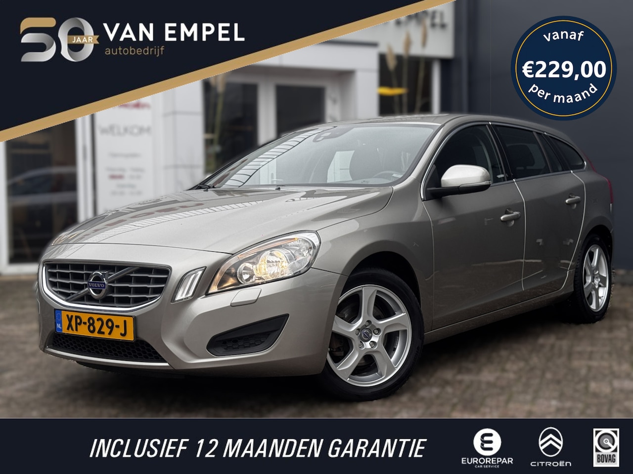 Volvo V60 - 1.6 T4 Kinetic | 180 PK | Automaat | Trekhaak | Climate Control | Stoelverwarming | Naviga - AutoWereld.nl