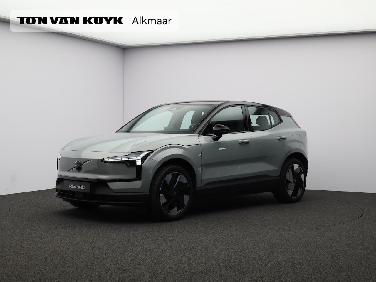 Volvo EX30 - Single Motor Extended Range Plus 69 kWh / Stoel+Stuurverwarming / Harman Kardon / Achterui - AutoWereld.nl