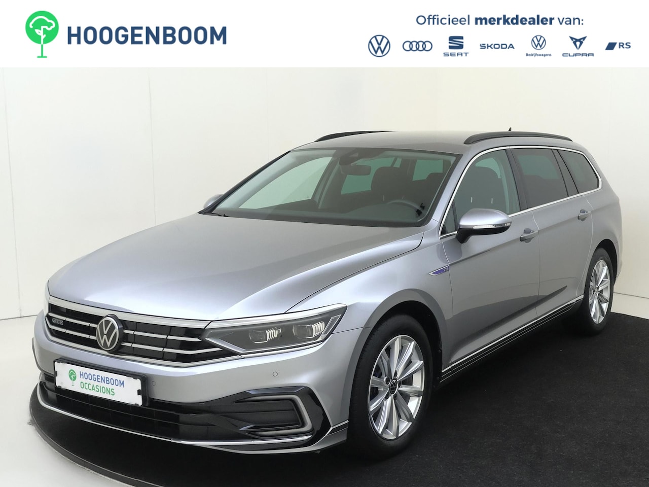 Volkswagen Passat Variant - 1.4 TSI PHEV GTE Business | LED matrix verlichting | Navigatie | Achteruitrijcamera | 3-zo - AutoWereld.nl