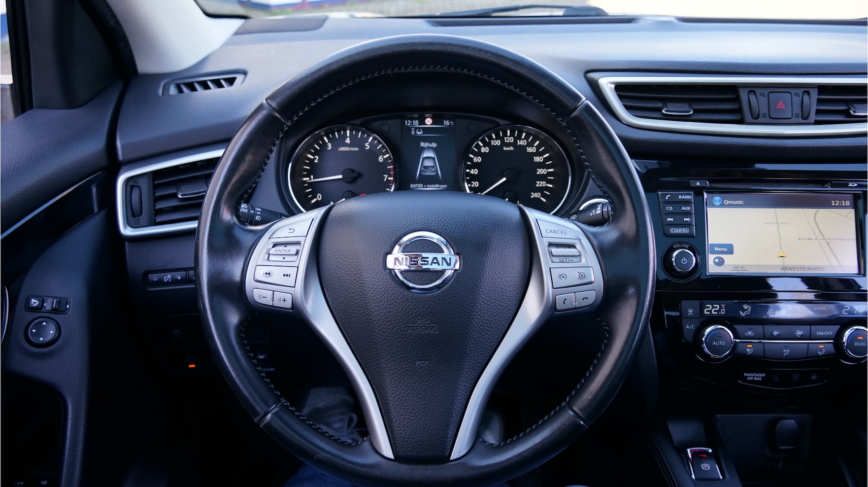 Nissan Qashqai - 1.2 Connect Edition rijklaar incl garantie - AutoWereld.nl