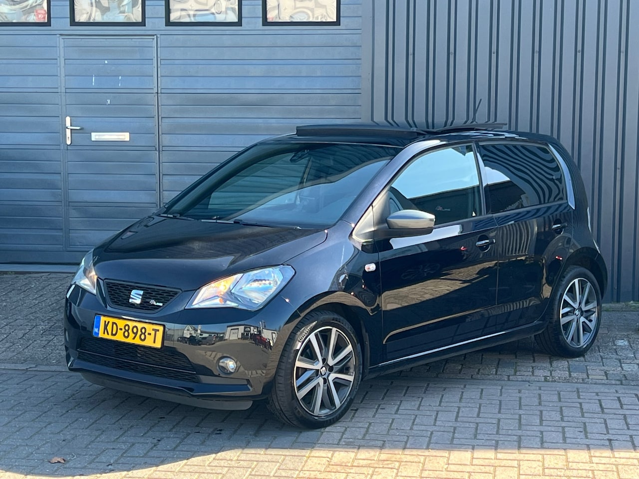 SEAT Mii - 1.0 FR Connect|Opendak|PDC|Navi|77018km|NAP|Dealer Onderh - AutoWereld.nl