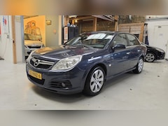 Opel Vectra - 1.8-16V Executive Navi, Leer, Clima, Trekhaak, NAP, LMV,