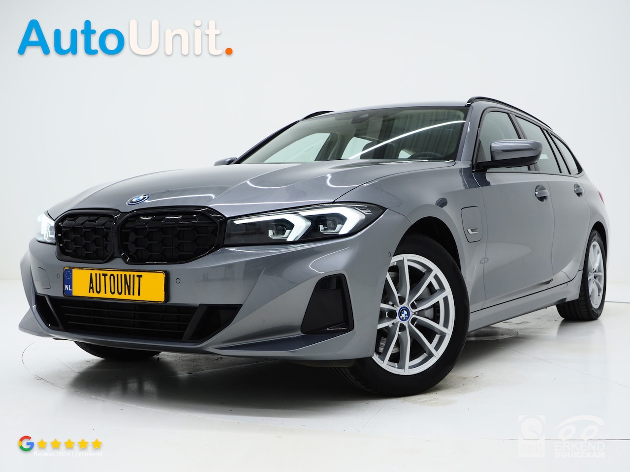 BMW 3-serie Touring - 320e LCI Shadow Line | Nieuw Model | Keyless | Camera | Dodehoekdetectie | Widescreen | Ca - AutoWereld.nl