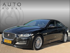 Jaguar XE - 2.0 D Portfolio - AUTOMAAAT | ACHTERUIT RIJ CAMERA | NAVIGATIE | LEDER | LED KOPLAMPEN | S