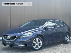 Volvo V40 - 1.6 T4 Momentum driver support/ intro line/ parkeer camera/ trekhaak