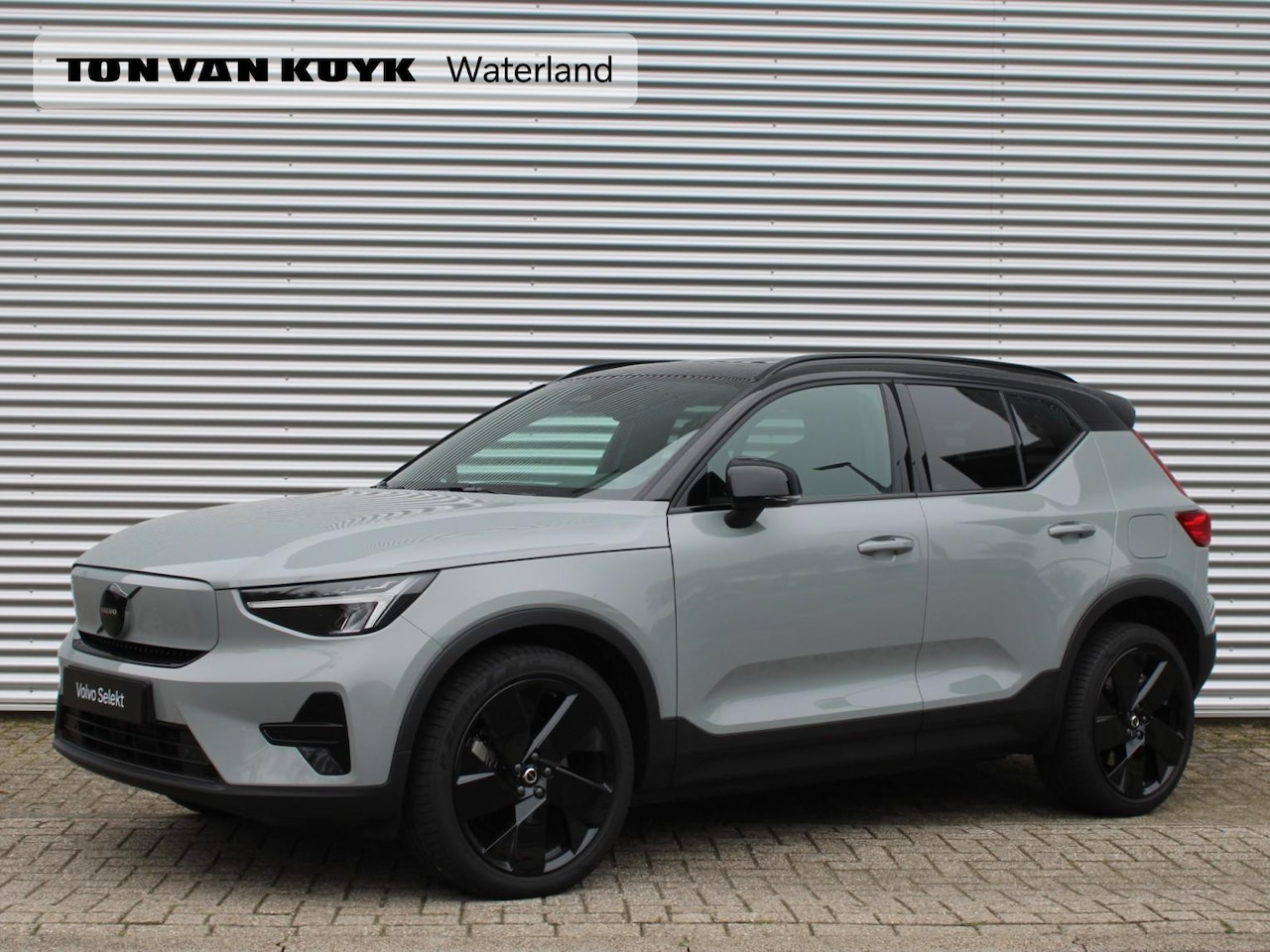Volvo EX40 - Single Motor Extended Range Plus Black Edition Automaat / Panoramadak / Microtech Nubuck i - AutoWereld.nl