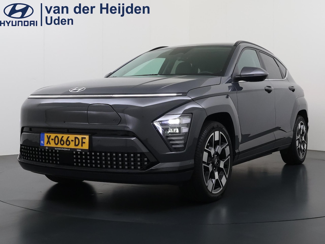 Hyundai Kona Electric - Premium 65.4 kWh Lederen Interieur | 360 Camera | Navigatie - AutoWereld.nl