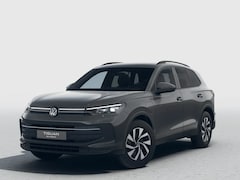 Volkswagen Tiguan - Life Edition 1.5 eHybrid 150 kW / 204 PK SUV 6 ver | Trekhaak | 17 inch | 360 Camera | Nav