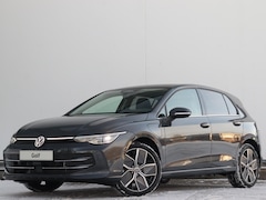Volkswagen Golf - Style Edition 1.5 eHybrid 150 kW / 204 PK Hatchbac | Panorama dak | Wegklapbare Trekhaak |