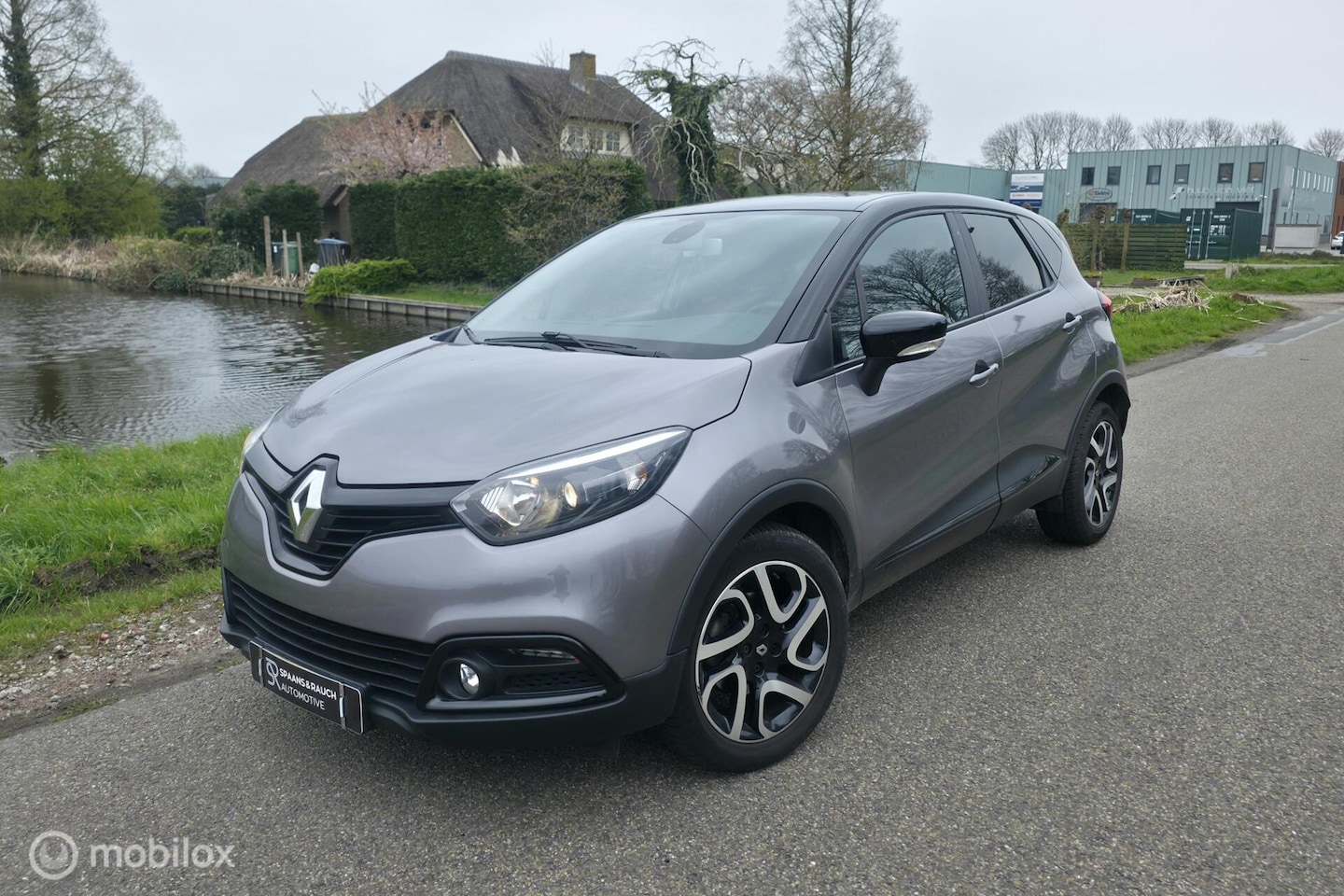 Renault Captur - 1.2 TCe Dynamique / Navi / Trekhaak / Cruise - AutoWereld.nl