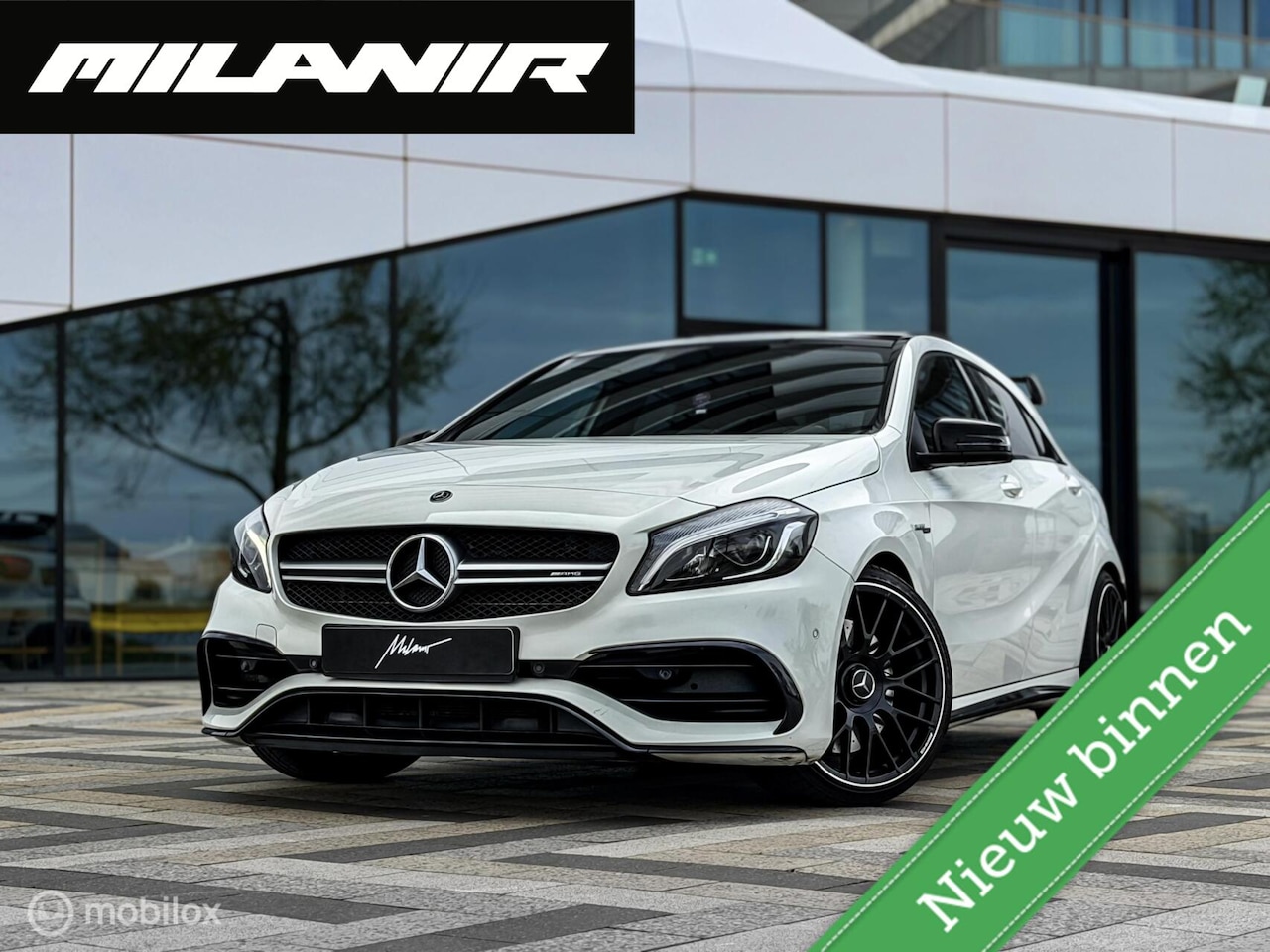 Mercedes-Benz A-klasse - AMG 45 4MATIC 381PK |Pano|H&K|Sportuitlaat - AutoWereld.nl