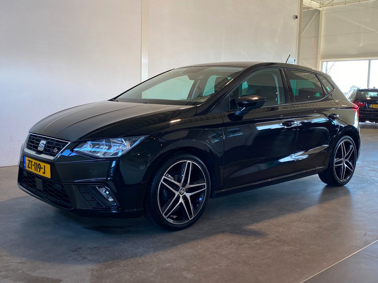 SEAT Ibiza - 1.0 TSI FR Carplay Camera 18" NL-auto - AutoWereld.nl