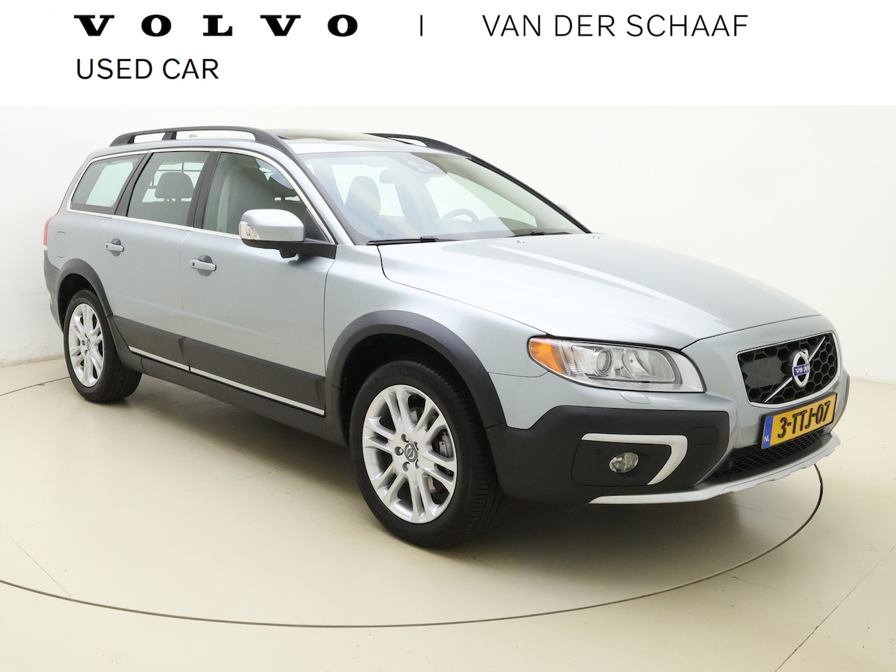 Volvo XC70 - T5 245pk Automaat Nordic+ / Schuif-/kanteldak / Adapt. Cruise / BLIS / Elektr. Stoelen / X - AutoWereld.nl