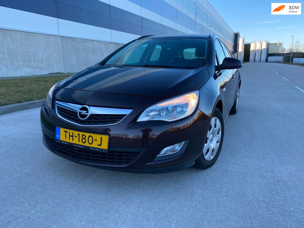 Opel Astra Sports Tourer - 1.4 Turbo Design Edition CLIMA/APK 2027/AIRCO/NAV - AutoWereld.nl