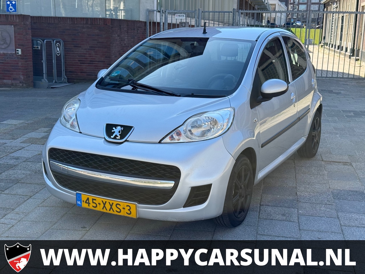 Peugeot 107 - 1.0-12V XS 1.0-12V XS , AUTOMAAT, AIRCO, NAP - AutoWereld.nl