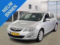 Opel Astra - 1.4 Turbo Cosmo Navi, Bluetooth, Nieuwe APK, Clima, NAP, LMV,