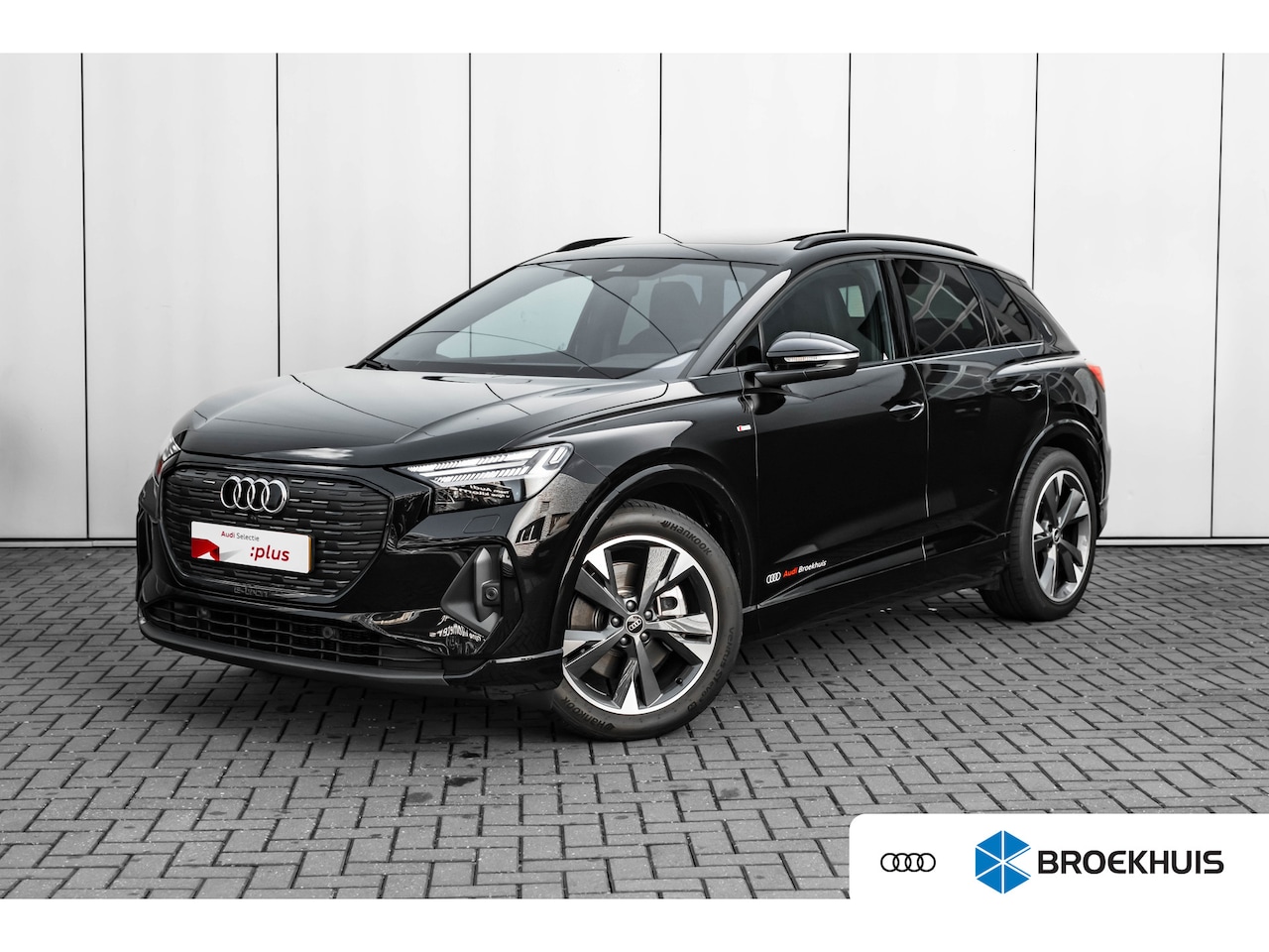 Audi Q4 e-tron - S edition | Achterklep, automatisch bedienbaar | Achteruitrijcamera | Adaptive cruise cont - AutoWereld.nl