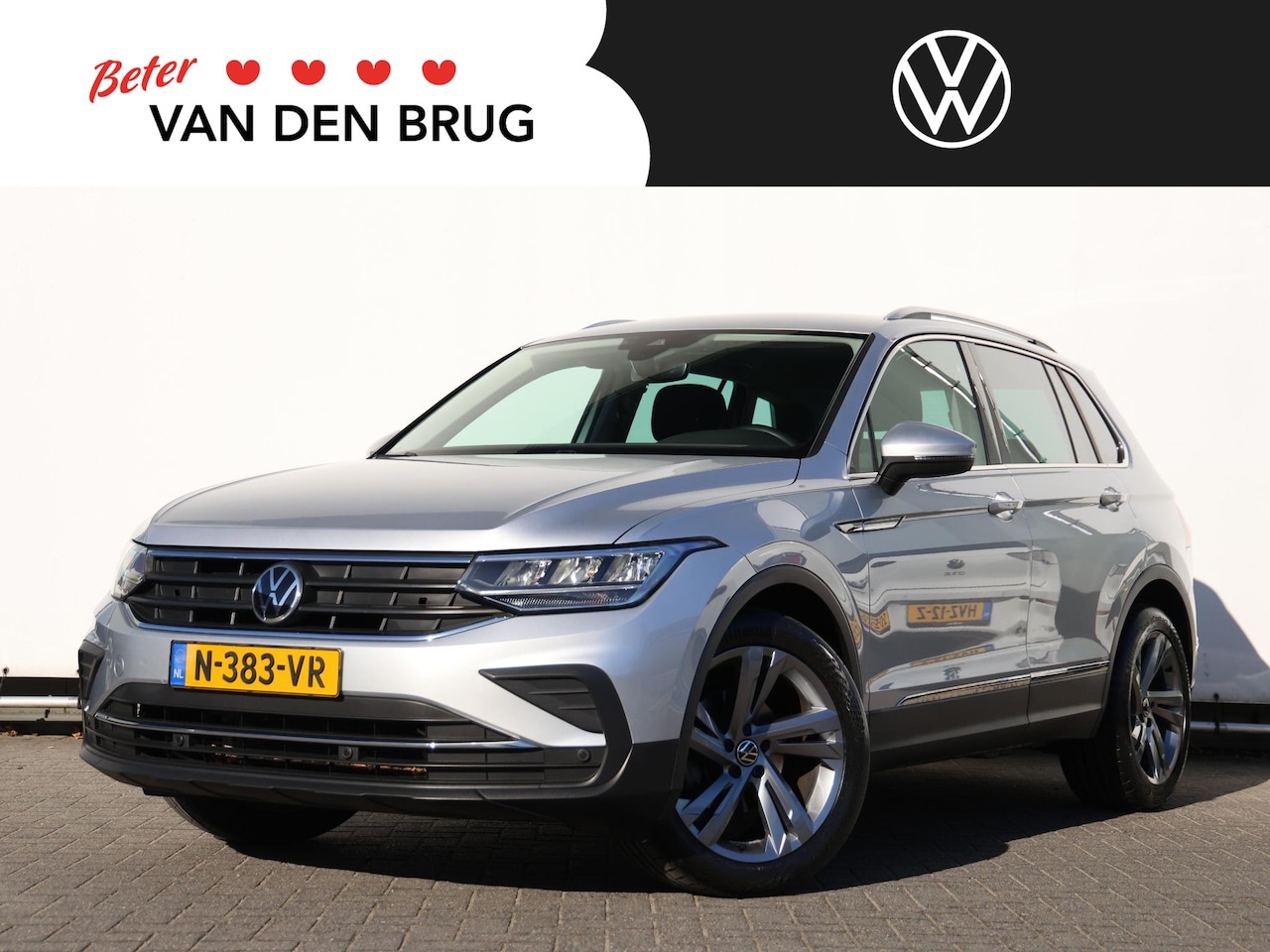 Volkswagen Tiguan - 1.5 TSI Life Business 130 pk | Trekhaak | Ergo-Stoelen | Stoel- en stuurverwarming | Camer - AutoWereld.nl