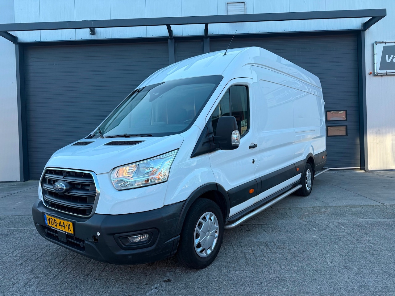 Ford Transit - 350 2.0 TDCI L4H3 Trend RWD 350 2.0 TDCI L4H3 Trend RWD - AutoWereld.nl