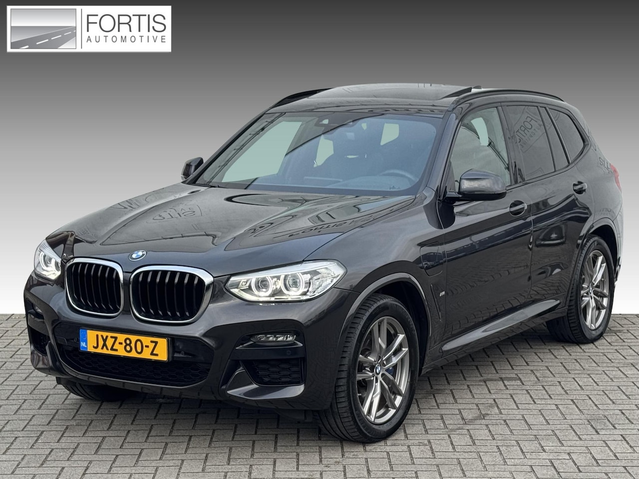 BMW X3 - xDrive30e Business Edition Plus M-SPORT | PANODAK | HEAD UP - AutoWereld.nl