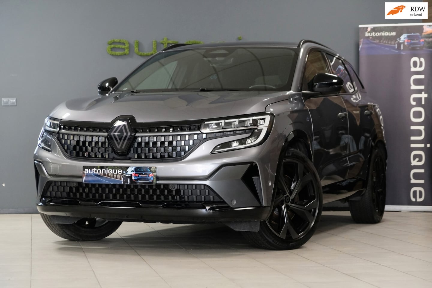 Renault Austral - 1.2 E-Tech full hybrid 200 techno esprit Alpine *14.995km* Als NIEUW UNIEKE AUTO - AutoWereld.nl