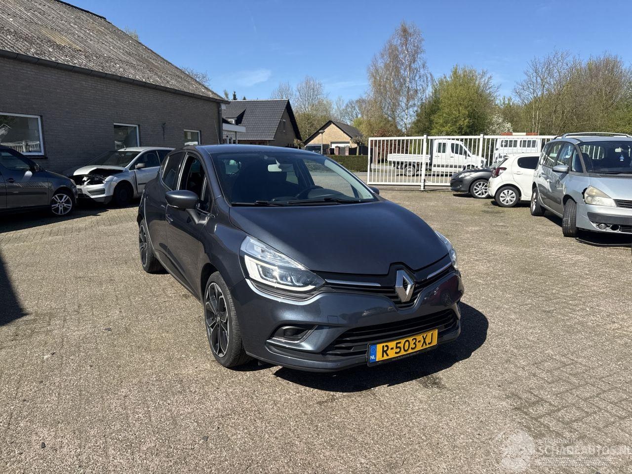 Renault Clio - 0.9 TCe Limited REST BPM €200,-!!! - AutoWereld.nl