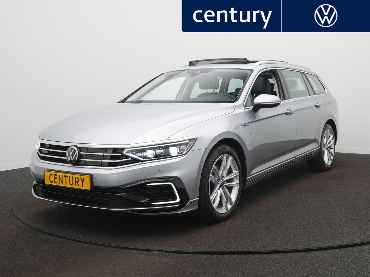 Volkswagen Passat Variant - 1.4 TSI PHEV GTE Business Panoramaschuif-kanteldak - Camera - ACC - Side Assist - Stoelver - AutoWereld.nl