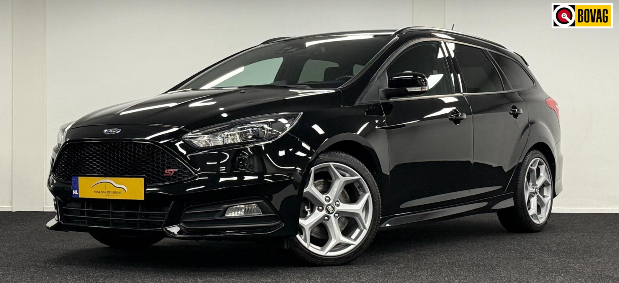 Ford Focus - 2.0 ST*250PK*DealerOh*Navi*Carplay*Xenon*Stoel&Stuurverw*Recaro* - AutoWereld.nl