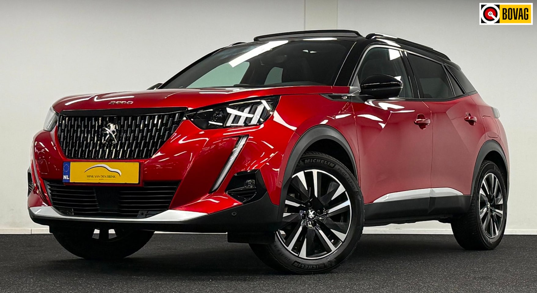 Peugeot 2008 - 1.2 PureTech GT-Line*155PK*Panodak*Trekhaak*Stoelverw*Focal*Camera - AutoWereld.nl