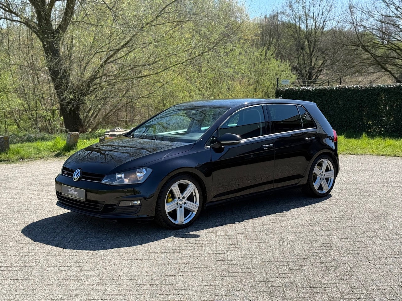 Volkswagen Golf - 1.2 TSI Comfortline CRUISE I PDC I UNIEKE KM STAND I R LINE I NWE BANDEN - AutoWereld.nl
