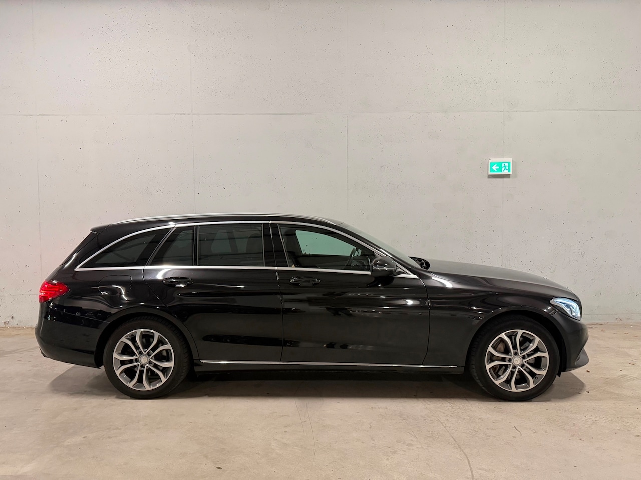 Mercedes-Benz C-klasse Estate - 350 e Navi Automaat Camera Stoelverwarming - AutoWereld.nl