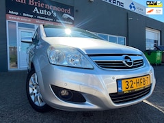 Opel Zafira - 1.8 Temptation 7 Pers met parkeersensoren en airco en cruise controle