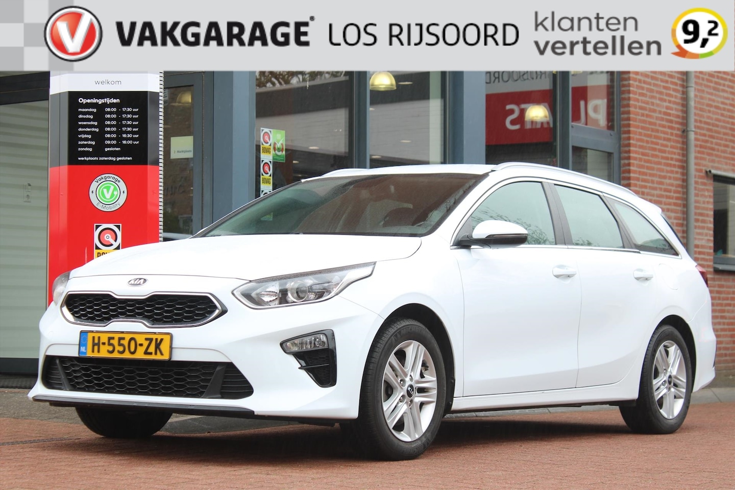Kia Cee'd Sportswagon - Ceed Sw 1.0 T-GDi *DynamicLine* | Carplay | Camera | Navigatie | Cruise & Climate Control - AutoWereld.nl