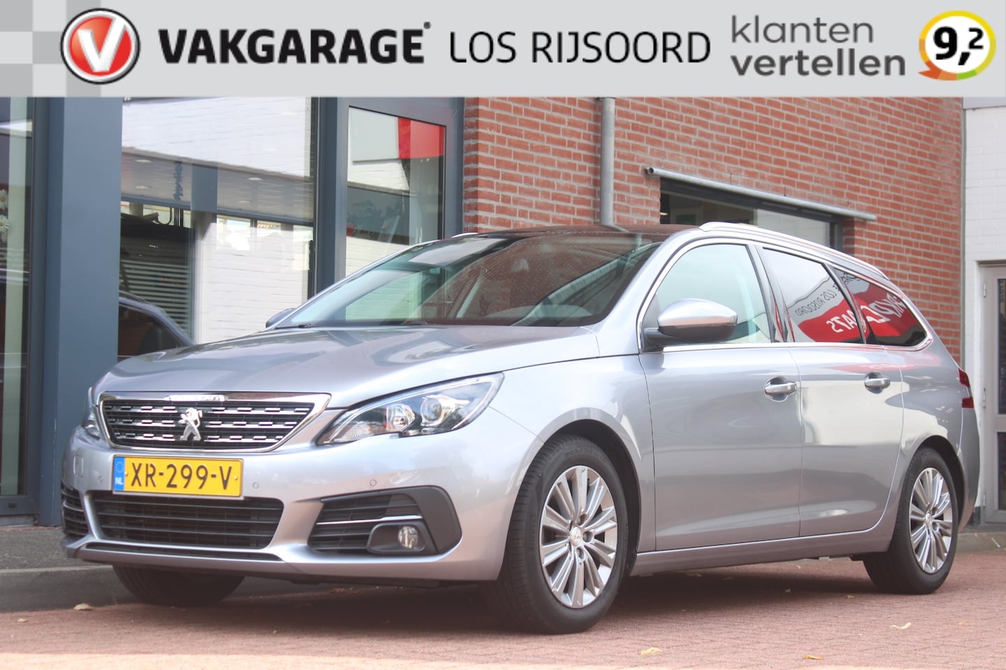 Peugeot 308 SW - 1.2 PureTech *Premium* | Leder | Camera | Trekhaak | Panorama | Carplay | Navigatie | Crui - AutoWereld.nl