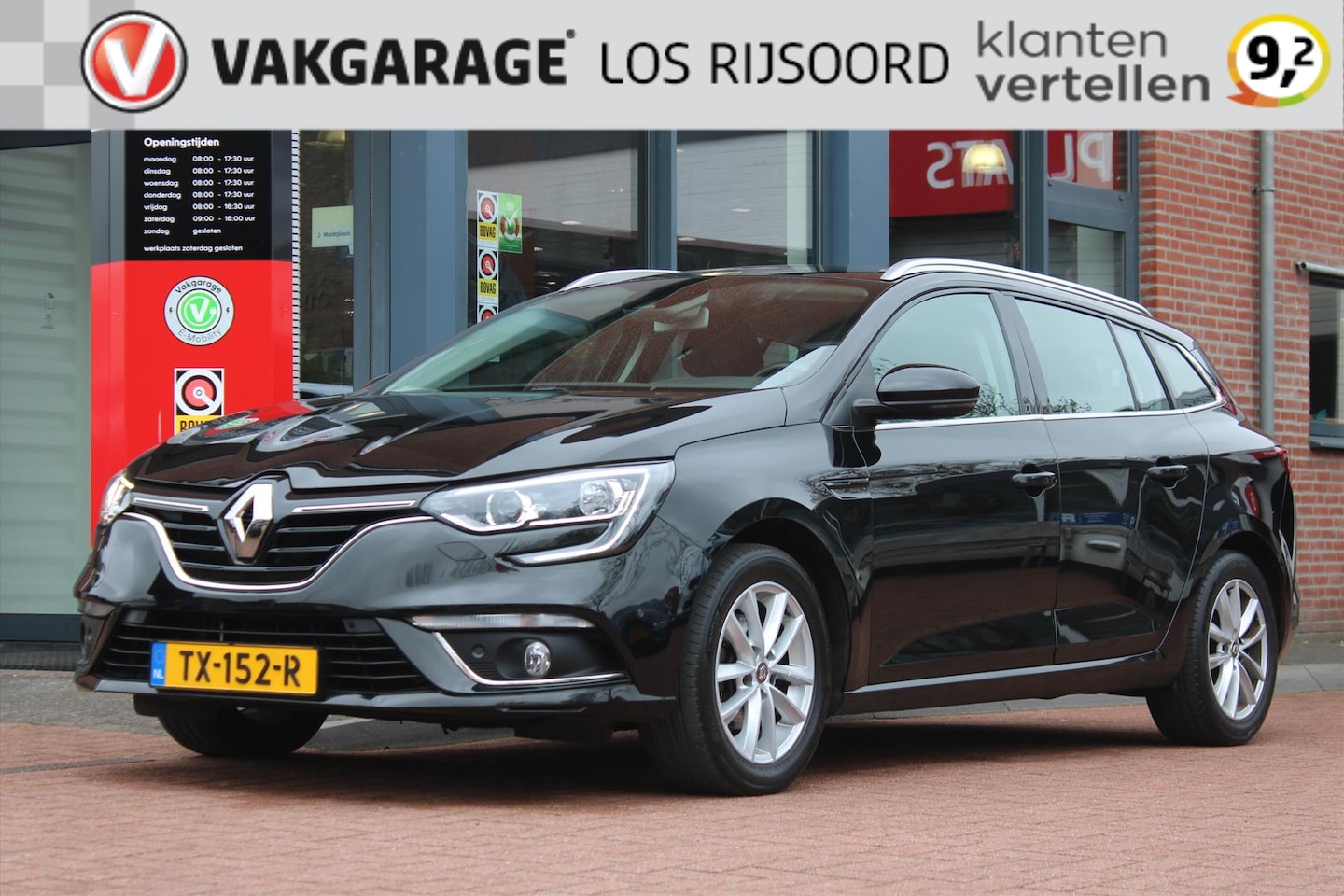 Renault Mégane Estate - 1.2 Energy TCe *Limited* | Trekhaak | Carplay | Stoelverwarming | Navigatie | PDC | Cruise - AutoWereld.nl