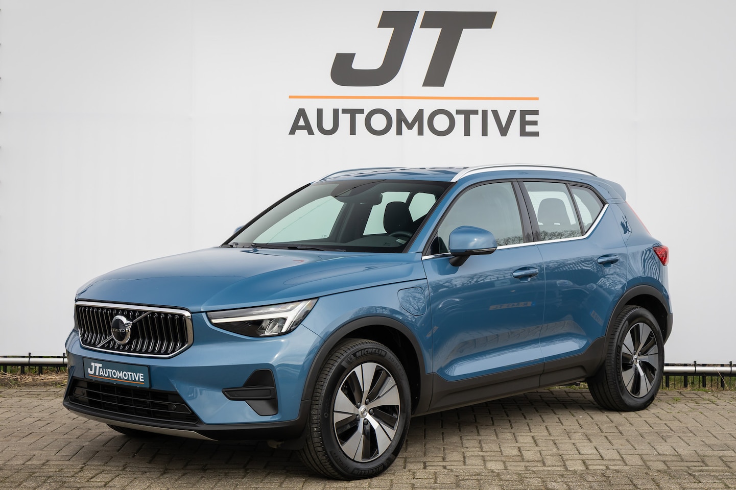 Volvo XC40 - 1.5 T4 Core Bright Hybrid Adaptive cruise | Half ledere bekleding | Voorruitverwarming | C - AutoWereld.nl