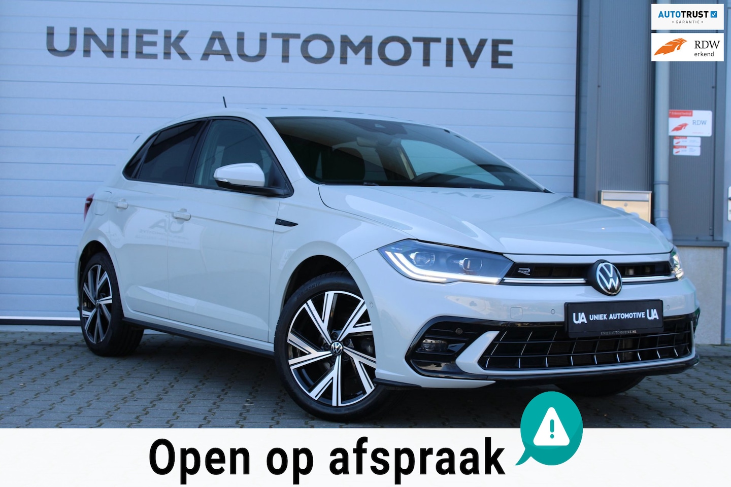 Volkswagen Polo - 1.0 TSI | DSG | HIGHLINE BUSINESS R | R LINE | BEATS | CAMERA | CARPLAY | NAVI | KEYLESS | - AutoWereld.nl