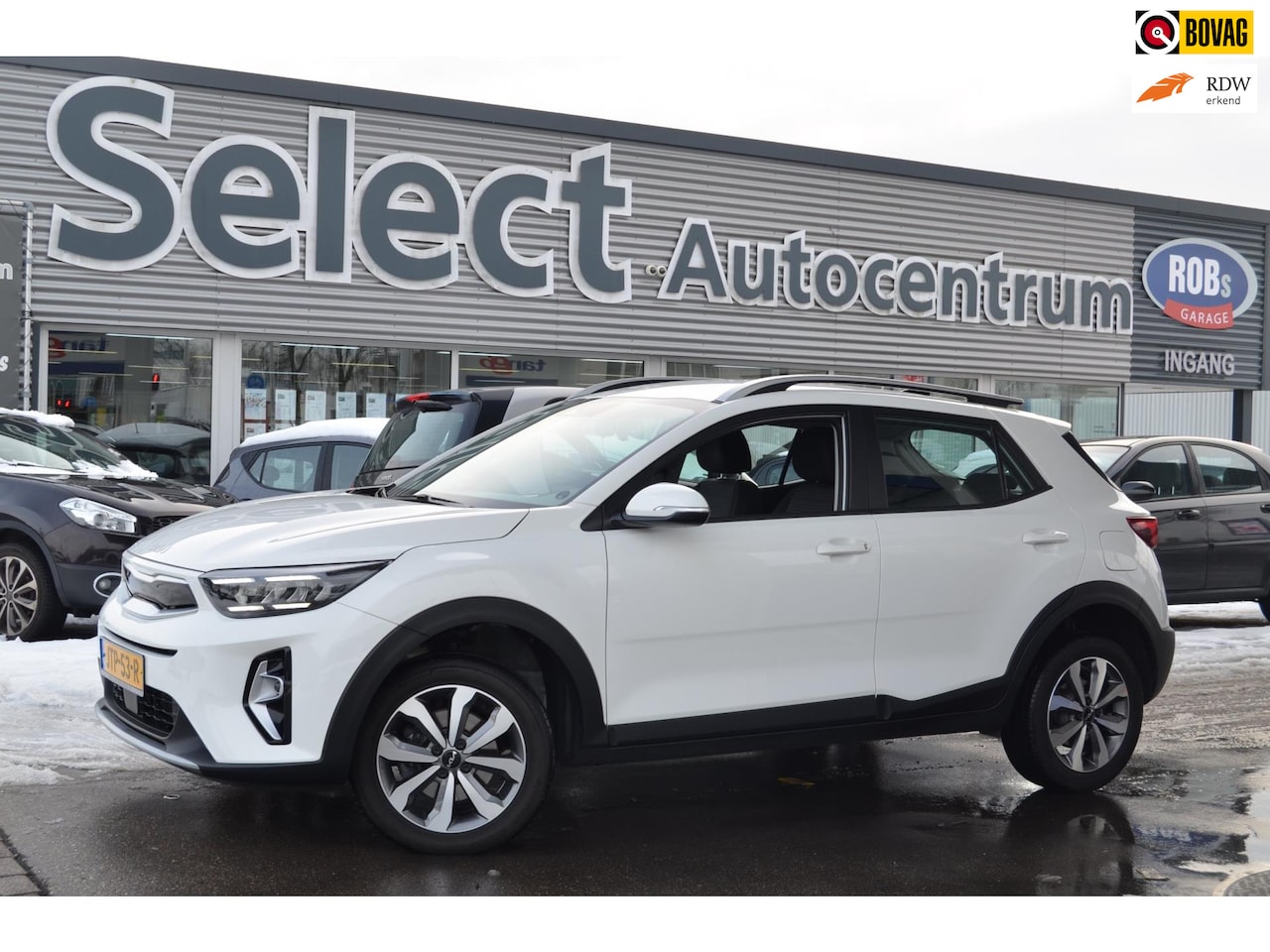 Kia Stonic - 1.0 T-GDi MHEV GT-PlusLine|AUTOMAAT|STUUR&STOELVERW.|CARPLAY|NAVI - AutoWereld.nl