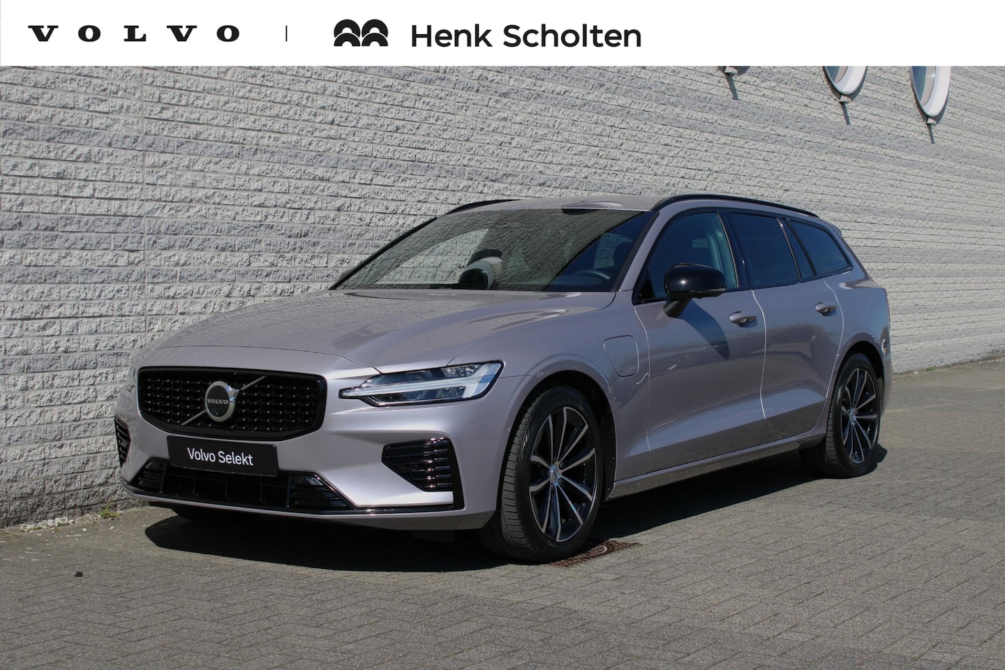 Volvo V60 - 2.0 T6 Plug-in hybrid AWD Plus Dark | Adaptive Cruise Control & Pilot Assist | Premium aud - AutoWereld.nl