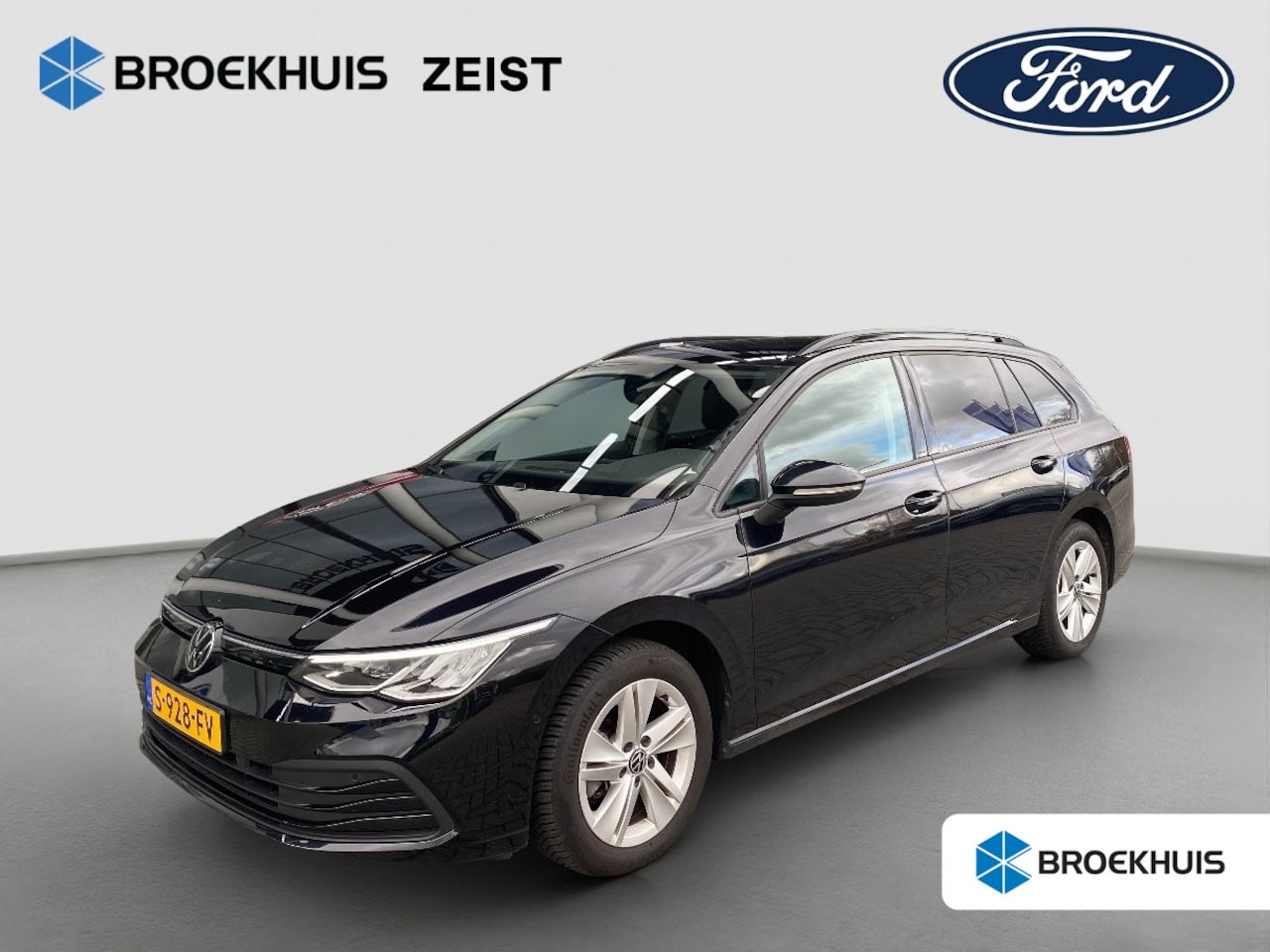 Volkswagen Golf Variant - 1.0 eTSI Life DSG | Massage incl. memory seat (AGR) | Camera | LED koplampen | Afn. trekha - AutoWereld.nl