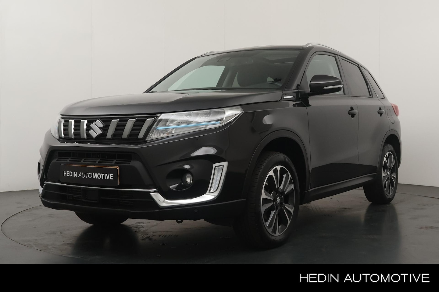 Suzuki Vitara - 1.4 Boosterjet Style Smart Hybrid | Automaat | Trekhaak | Stoelverwarming | Schuifdak | Ad - AutoWereld.nl