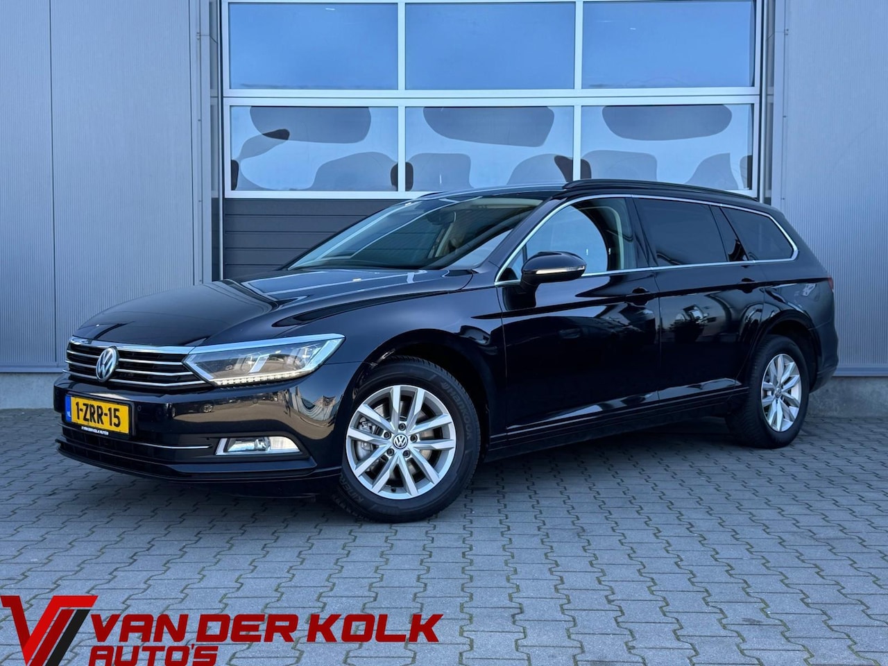 Volkswagen Passat Variant - 1.6 TDI Highline | LED | Camera | Navigatie | Climate | Trekhaak afneembaar - AutoWereld.nl